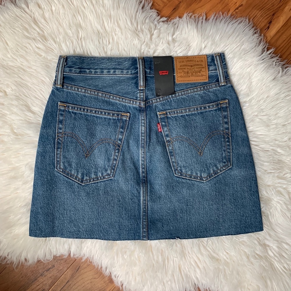 Levi’s premium high rise raw hem denim mini skirt - Picture 7 of 7